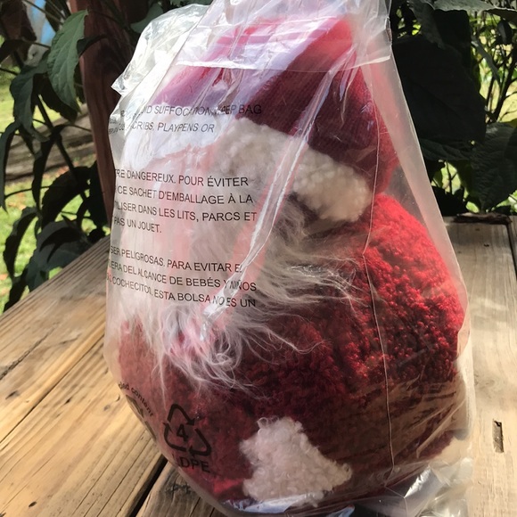 Pottery Barn Cuddly Teddy Bear Fur Bearded Jolly Santa Christmas Pillow 🎅🏻🎄 - Picture 16 of 16